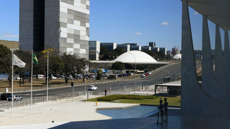 Andamento da agenda econômica do governo depende de o Congresso votar a LDO e a PEC Emergencial, que regula os gatilhos do teto de gastos e abre espaço no Orçamento.